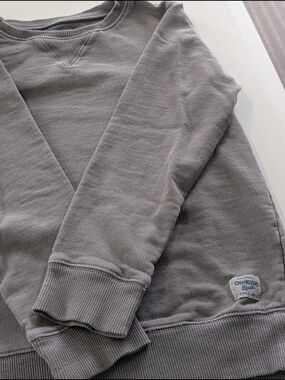 OshKosh B’gosh Boys Size 8 Gray Sweatshirt Pullover Crewneck Classic Logo